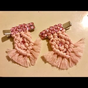 Macrame hair clips